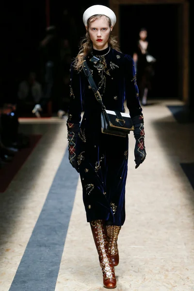 Look 41